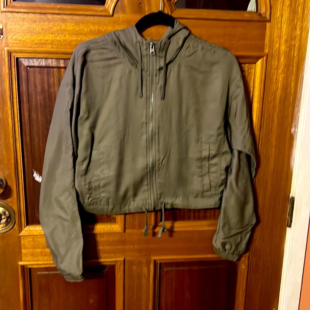 Abercrombie & Fitch XS Geen cropped hooded utility jacket - Picture 1 of 6